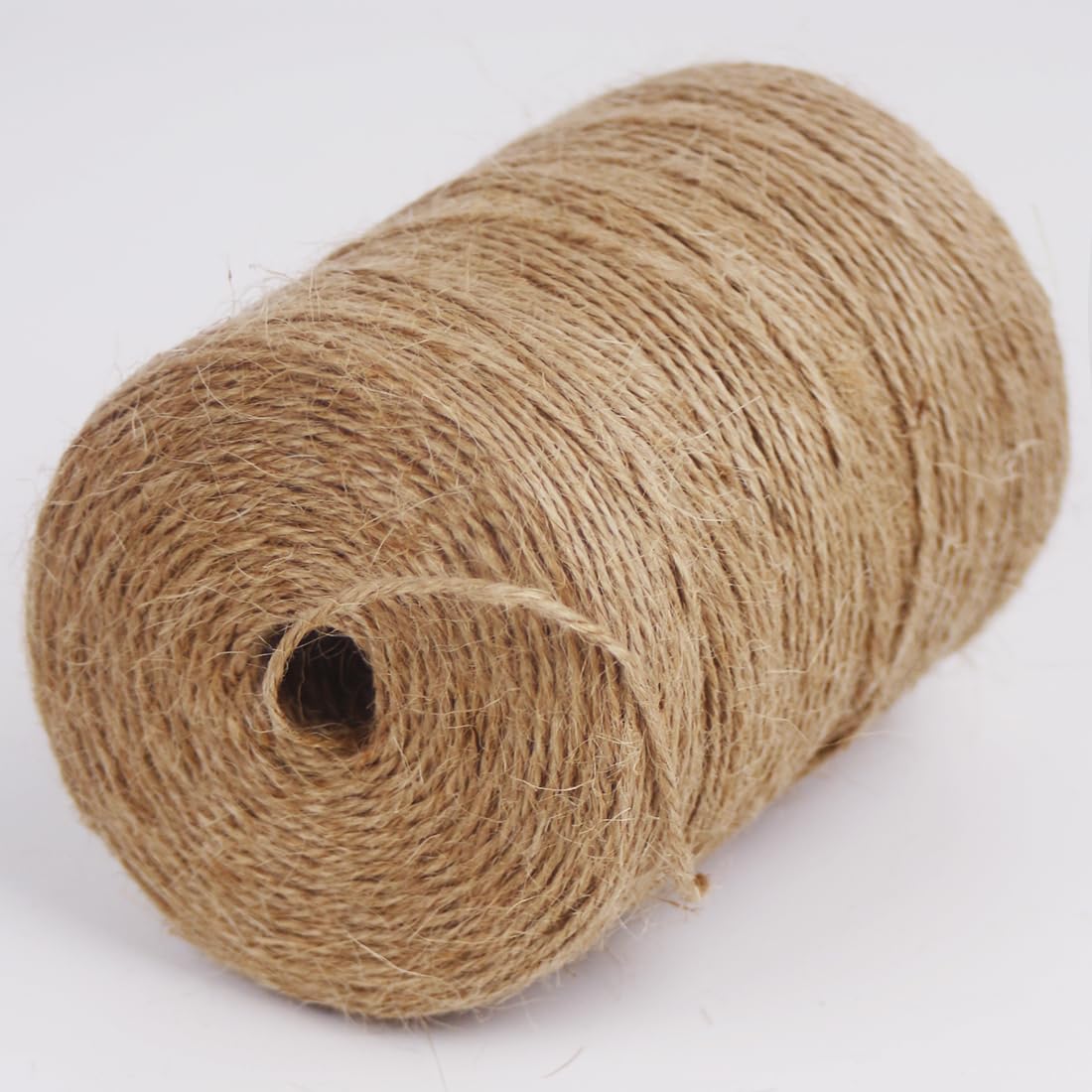 PerkHomy 1100FT Jute Twine String 2mm 3ply Natural Thin Twine for Craft Gardening Gift Wrapping Packing Material Wedding Christmas Decoration Bulk