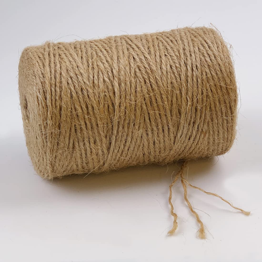 PerkHomy 1100FT Jute Twine String 2mm 3ply Natural Thin Twine for Craft Gardening Gift Wrapping Packing Material Wedding Christmas Decoration Bulk