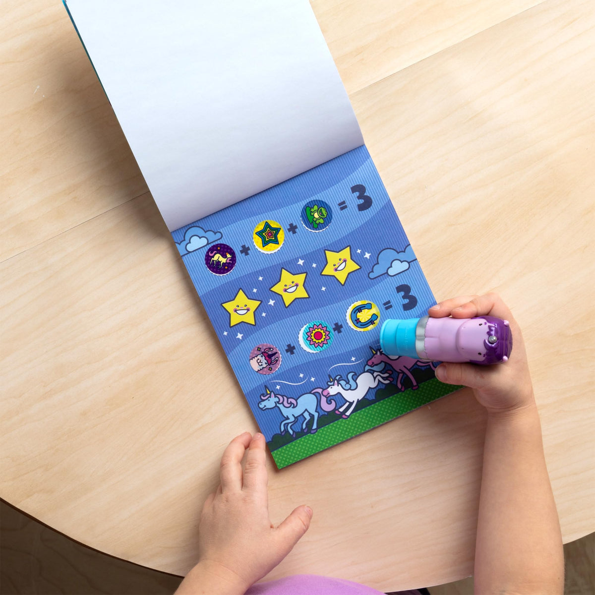 Melissa & Doug Sticker Wow!™ 24-Page Activity Pad and Sticker Stamper, 300 Stickers, Arts and Crafts Fidget Toy Collectible Character – Unicorn Creative Play Travel Toy for Girls and Boys 3+