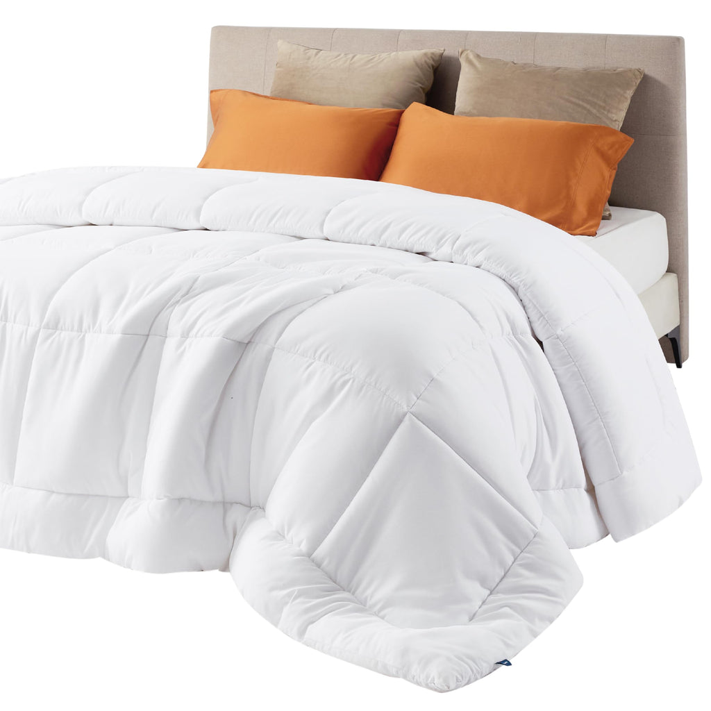 Bedsure Comforter Duvet Insert - Quilted Comforters Queen Size, All Season Duvet, Down Alternative Bedding, with 8 Tabs, Gifts for Women/Men, Olive Green, Queen 88 x 88 Inches