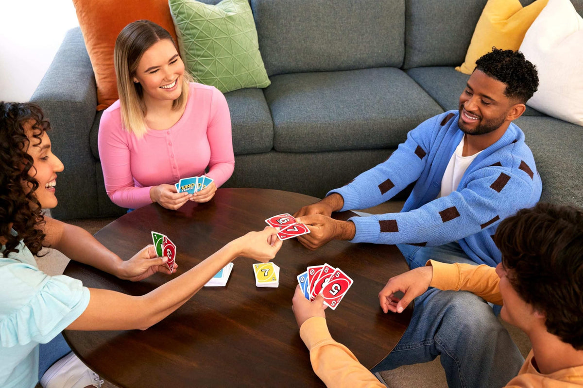 Mattel Games UNO Card Game, Ages 7+, 2-10 Players