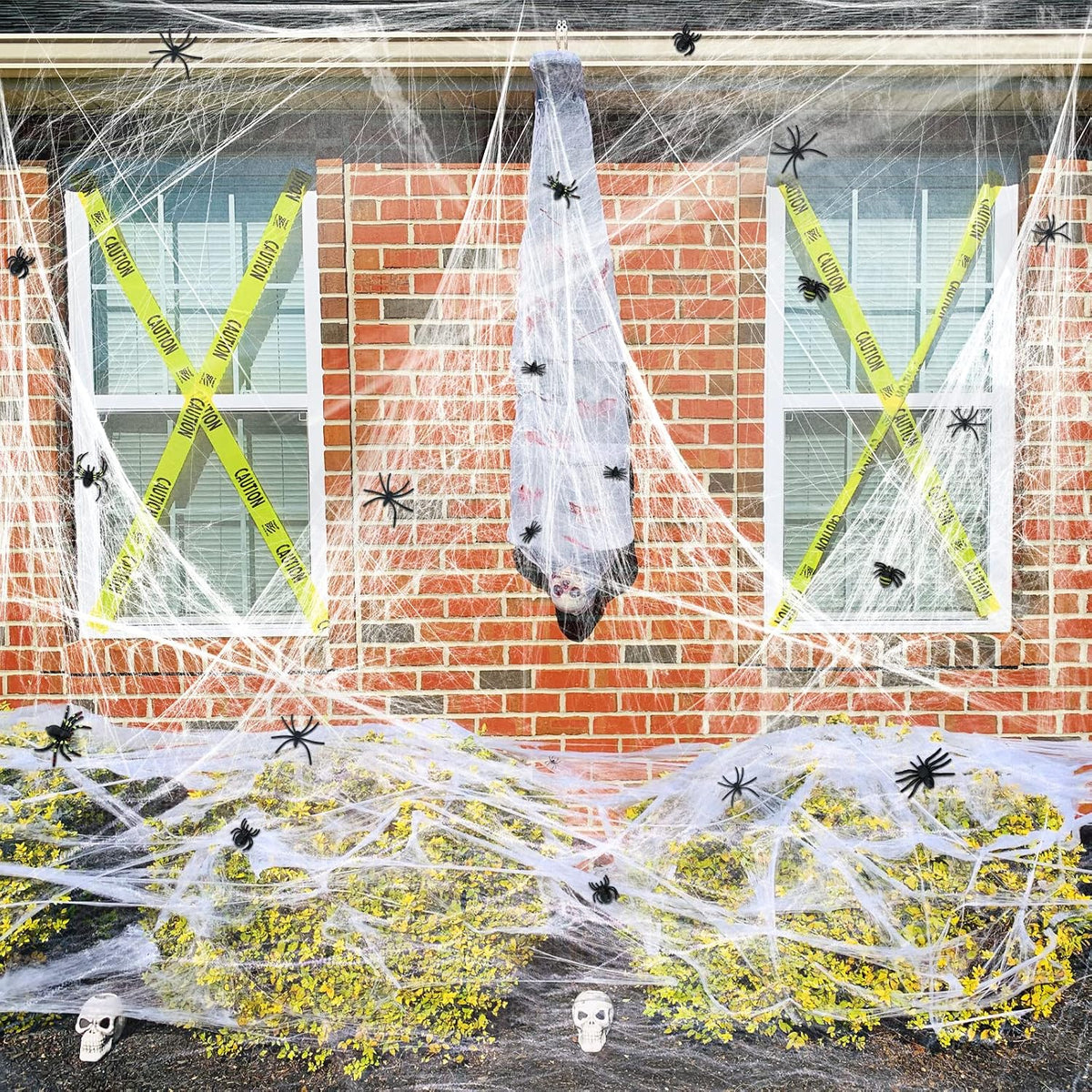 ZPISF 1400 sqft Halloween Spider Webs Decorations with 150 Extra Fake Spiders, Super Stretchy Cobwebs for Halloween Decor Indoor and Outdoor